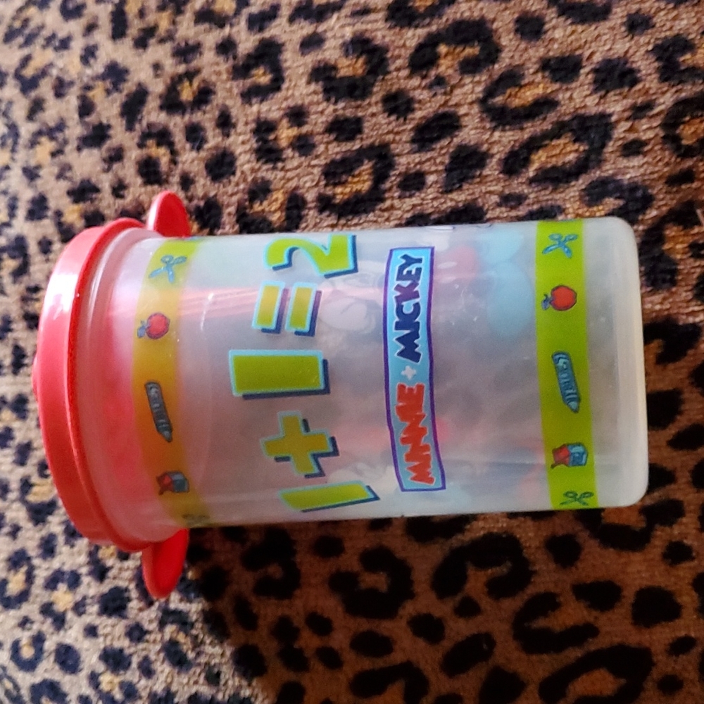 Tupperware Crayola Holder